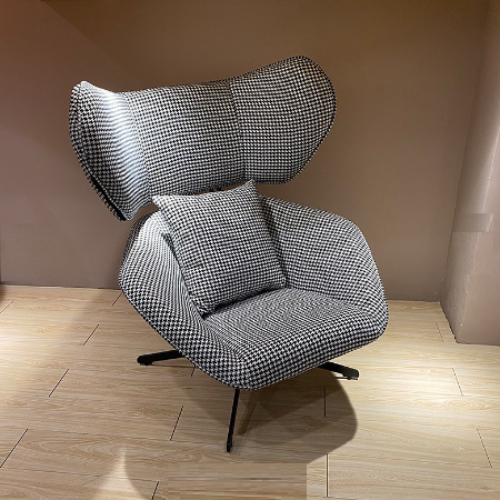 Primo Armchair. @HOG - Home Office Garden Online Marketplace