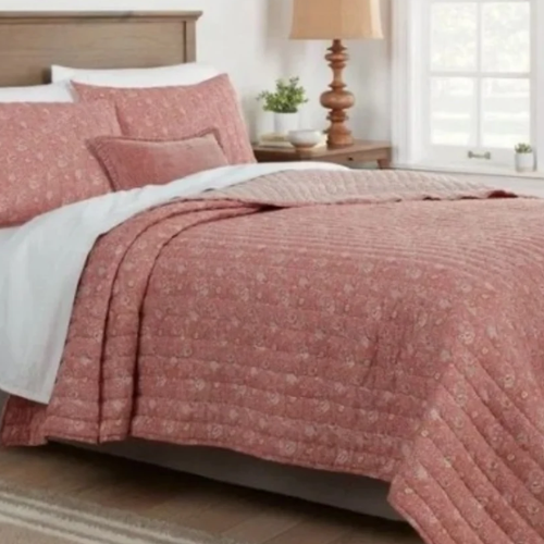 Threshold Reversible Printed Voile Paisley Quilt Rose, King - 104" X 92"  @HOG - Home, Office, Garden, Online Marketplace
