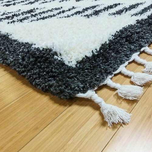 Zurich Shag Rug With Fringe ''Lenola Ivory Charcoal'' - 7ft 10in X 10ft