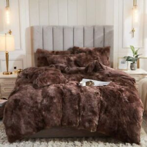 Fur Bedding Set. @HOG - Home Office Garden Online Marketplace