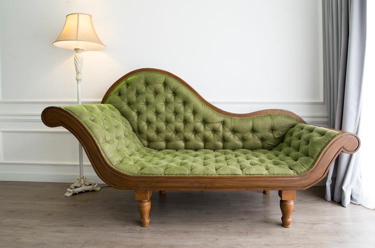 Kyra Chesterfield Chaise