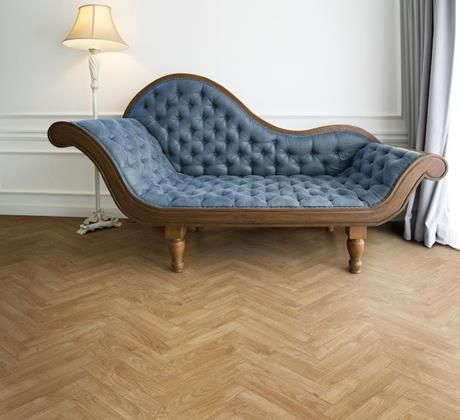 Kyra Chesterfield Chaise