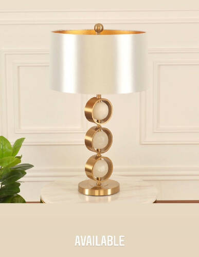 Balls table lamp