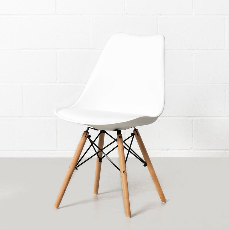 Charles Eames Chair padded