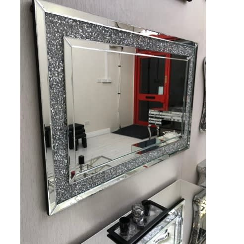 Diamond Crushed Wall Mirror