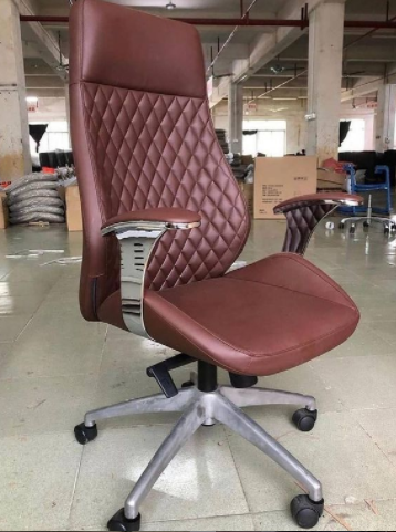 High Back Dark Brown Leather Executive Swivel Office Chair with Arms