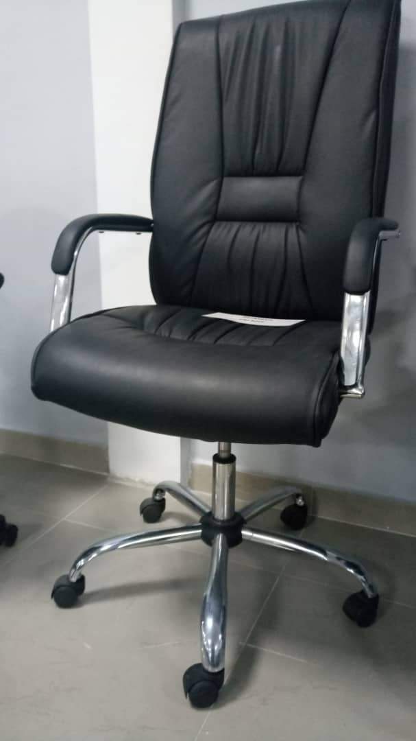 Monsieur Executive Chair-H -R -EM301
