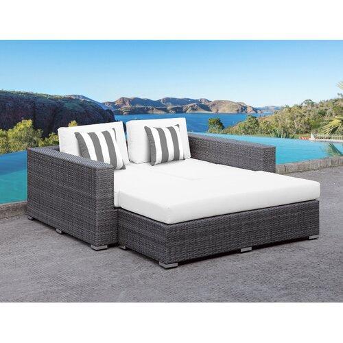 Roslindale 2 Nkan Patio Daybed pẹlu funfun Cushions